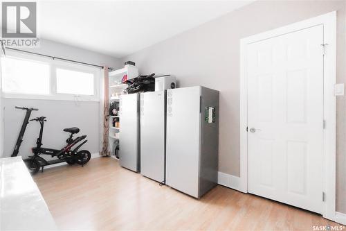 1332 Queen Street, Regina, SK - Indoor Photo Showing Gym Room