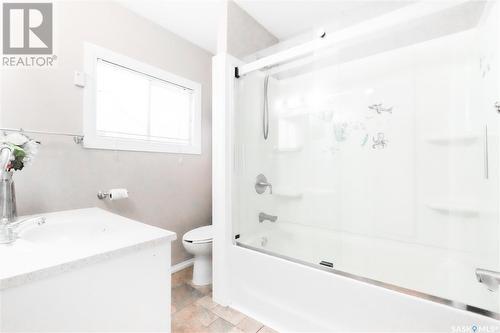 1332 Queen Street, Regina, SK - Indoor Photo Showing Bathroom