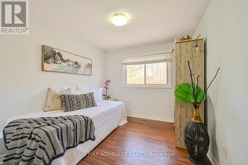 3315 Martins Pine Crescent, Mississauga, ON - Indoor Photo Showing Bedroom