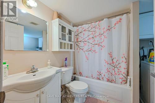 3315 Martins Pine Crescent, Mississauga, ON - Indoor Photo Showing Bathroom