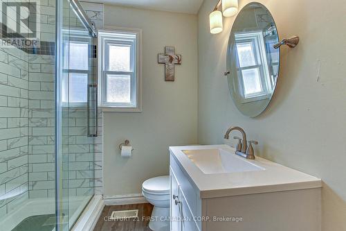 311 Wedgewood Drive, London, ON - Indoor Photo Showing Bathroom