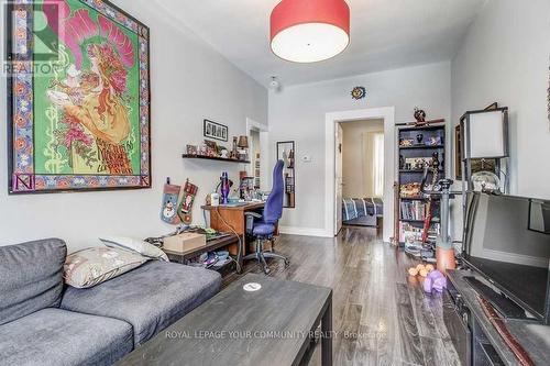 97 Garfield Avenue S, Hamilton, ON - Indoor Photo Showing Living Room