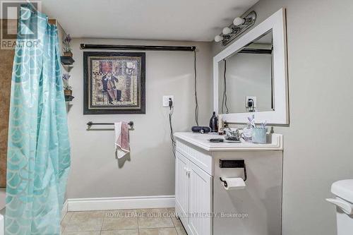 97 Garfield Avenue S, Hamilton, ON - Indoor Photo Showing Bathroom