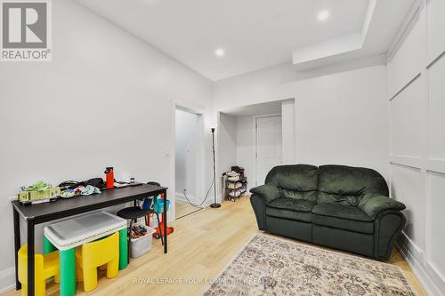 97 Garfield Avenue S, Hamilton, ON - Indoor Photo Showing Other Room