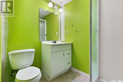 434 Forget Street, Regina, SK - Indoor Photo Showing Bathroom