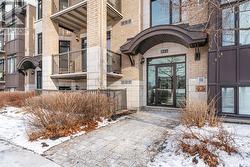 106 - 805 BEAUPARC  Ottawa, ON K1J 0A2