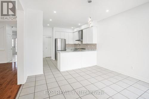 5033 Dubonet Drive, Mississauga, ON - Indoor Photo Showing Kitchen