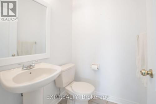 5033 Dubonet Drive, Mississauga, ON - Indoor Photo Showing Bathroom