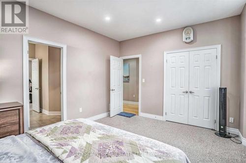 3274 Erin Centre Boulevard, Mississauga, ON - Indoor Photo Showing Bedroom