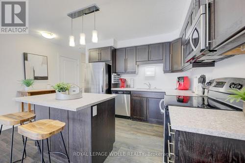 55 Meadowridge Street, Kitchener, ON - Indoor Photo Showing Kitchen