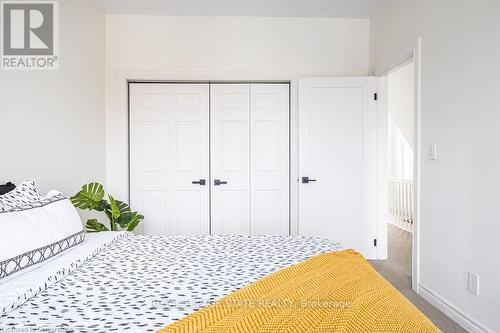 119 Ray Street S, Hamilton, ON - Indoor Photo Showing Bedroom