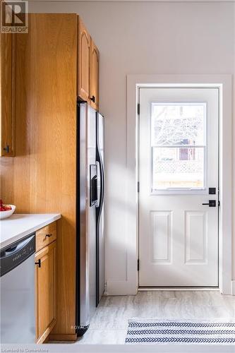 119 Ray Street S, Hamilton, ON - Indoor Photo Showing Kitchen