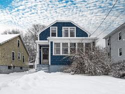 27 Fairmount Road  Halifax, NS B3N 1H5