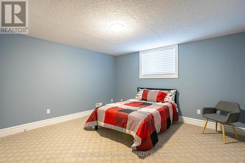 3399 Crane Avenue, London, ON - Indoor Photo Showing Bedroom