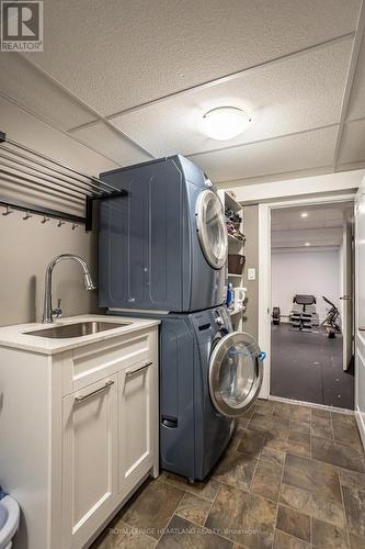 3399 Crane Avenue, London, ON - Indoor Photo Showing Laundry Room