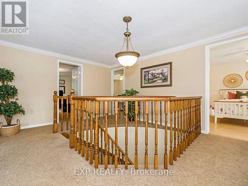 2048 Parklane Crescent, Burlington, ON - Indoor Photo Showing Other Room