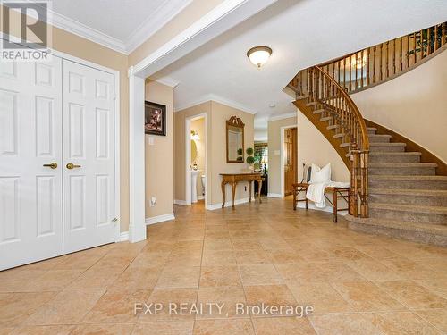 2048 Parklane Crescent, Burlington, ON - Indoor Photo Showing Other Room