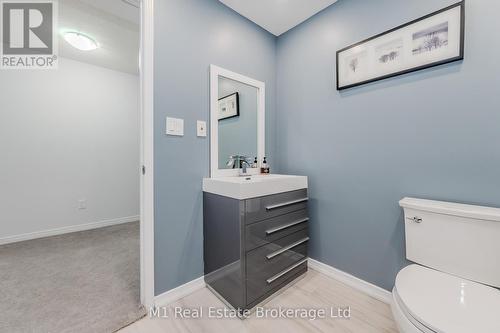 59 Netherwood Road, Kitchener, ON - Indoor Photo Showing Bathroom