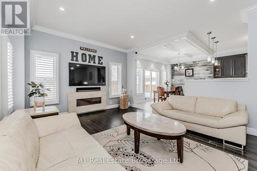 59 Netherwood Road, Kitchener, ON - Indoor Photo Showing Living Room