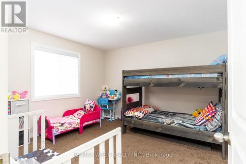 313 Freure Drive, Cambridge, ON - Indoor Photo Showing Bedroom