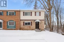 1769 BELLMANOR COURT  Ottawa, ON K1T 2V6