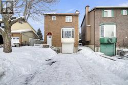 13 COOLSPRING CRESCENT  Ottawa, ON K2E 7M7