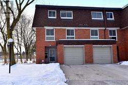 1204 SEAGULL DRIVE  Mississauga (Clarkson), ON L5J 3T5