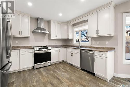 3727 Edinburgh Drive, Regina, SK - Indoor Photo Showing Kitchen With Double Sink