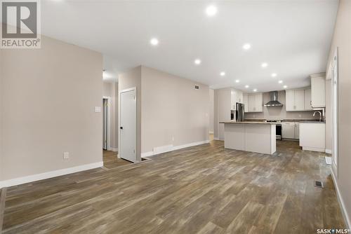 3727 Edinburgh Drive, Regina, SK - Indoor Photo Showing Kitchen