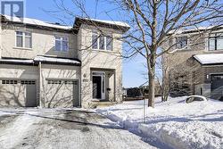 1056 OTTENBRITE CRESCENT  Ottawa, ON K2T 0G1