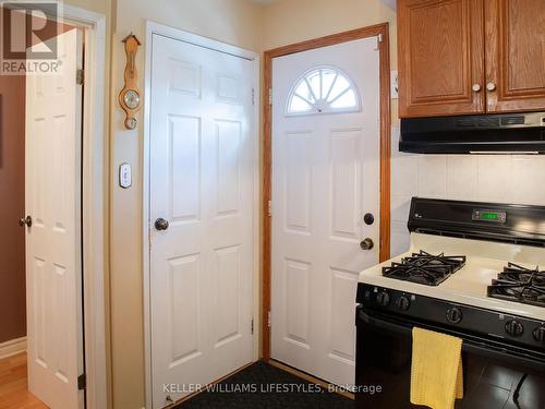 515 Barker Street, London, ON - Indoor Photo Showing Kitchen