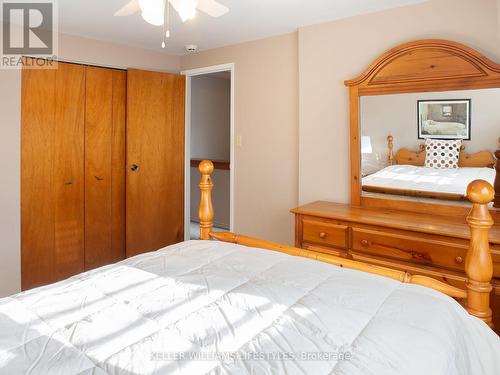 515 Barker Street, London, ON - Indoor Photo Showing Bedroom