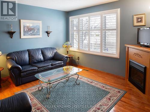 515 Barker Street, London, ON - Indoor Photo Showing Living Room