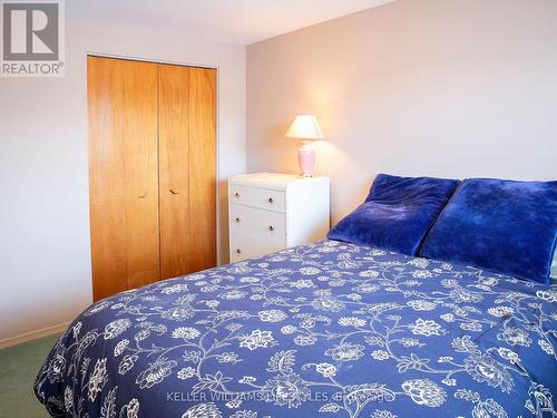 515 Barker Street, London, ON - Indoor Photo Showing Bedroom