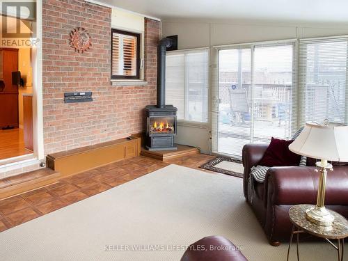 515 Barker Street, London, ON - Indoor With Fireplace