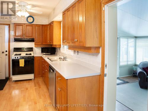 515 Barker Street, London, ON - Indoor Photo Showing Kitchen With Double Sink