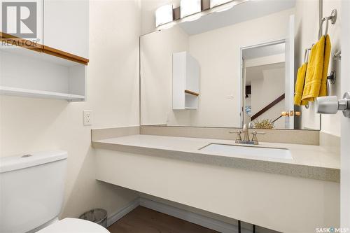 1510 Jubilee Avenue, Regina, SK - Indoor Photo Showing Bathroom