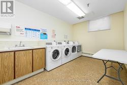 Common Laundry Room - 