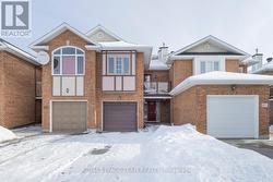 116 THORNBURY CRESCENT  Ottawa, ON K2G 6C2