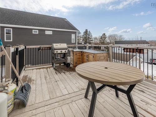 9 Breeze Drive, Yarmouth, NS 