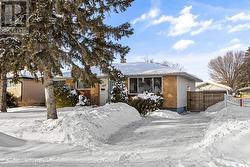 1048 East CENTRE  Saskatoon, SK S7J 3A3