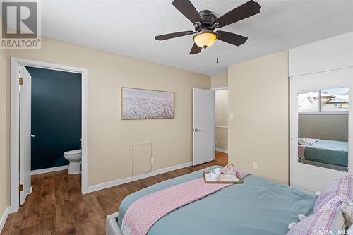 1048 East Centre, Saskatoon, SK - Indoor Photo Showing Bedroom