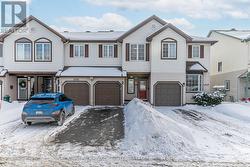 2072 P AVENUE  Ottawa, ON K1G 6G7