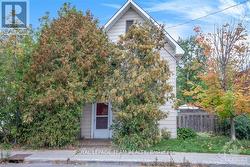 161 HINCHEY AVENUE  Ottawa, ON K1Y 1L5