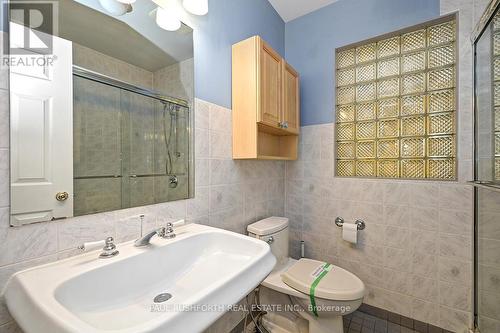 386 Billings Avenue, Ottawa, ON - Indoor Photo Showing Bathroom