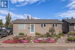 414 Langevin CRESCENT  Saskatoon, SK S7L 5R6