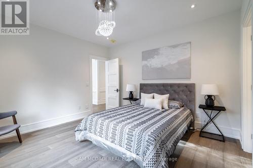 1615 Petrie Way, Mississauga, ON - Indoor Photo Showing Bedroom