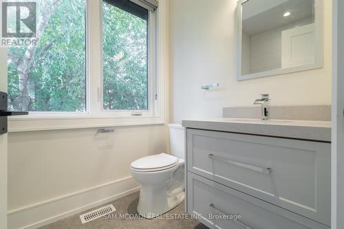 1615 Petrie Way, Mississauga, ON - Indoor Photo Showing Bathroom