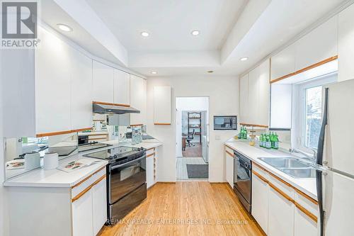 43 Maple Avenue S, Mississauga, ON - Indoor Photo Showing Kitchen With Double Sink