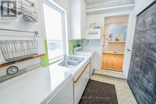 43 Maple Avenue S, Mississauga, ON - Indoor Photo Showing Kitchen With Double Sink